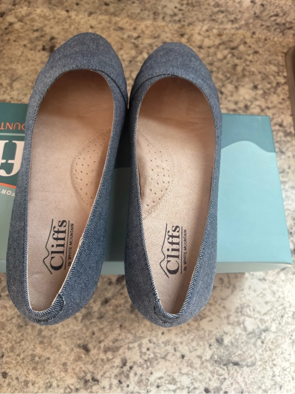 Cliffs by White Mountain denim flats